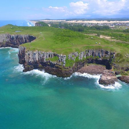 Pousada House Sol & Praia Торрис Экстерьер фото